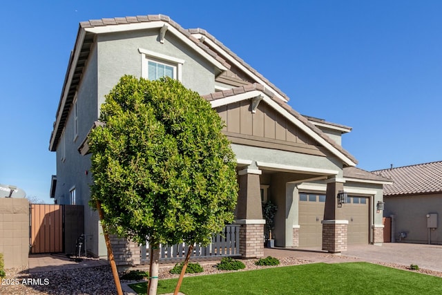 view of front of property featuring a garage