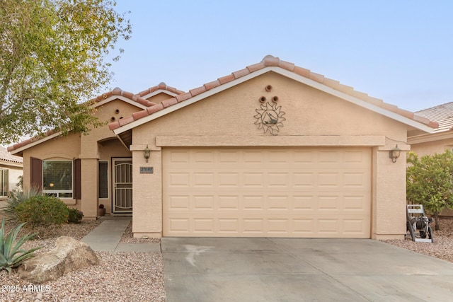 view of front facade with a garage