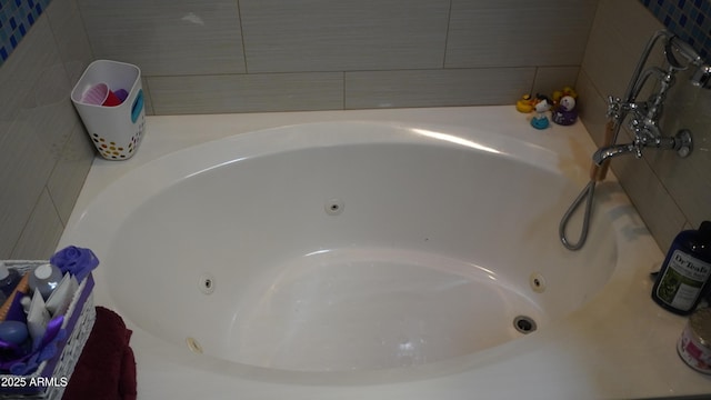 room details with a tub with jets