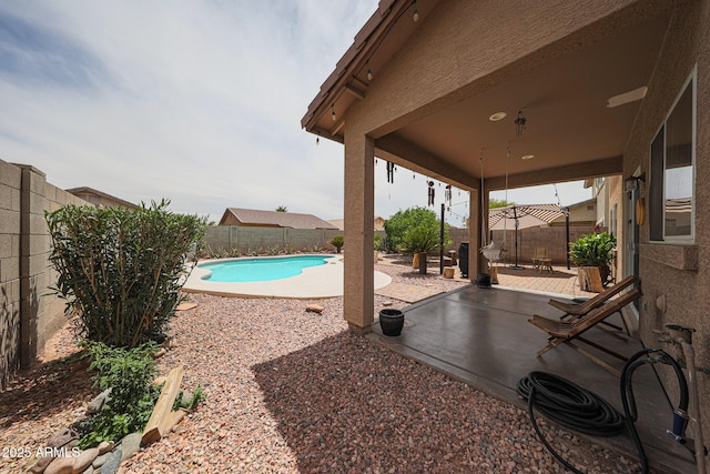 11563 W Jefferson St, Avondale, AZ 85323 - view of pool featuring a patio and a fenced backyard