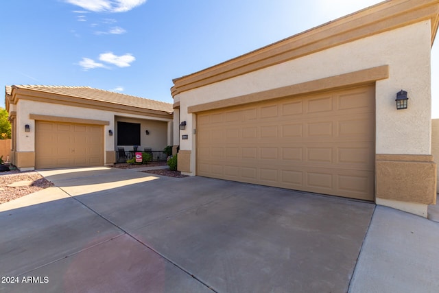 view of front of house featuring a garage