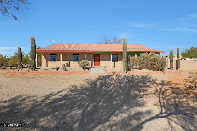 view of front facade