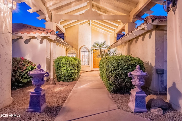 13108 N 76th St, Scottsdale, AZ 85260 - dining room featuring a chandelier, rail lighting, light carpet, a ceiling fan, and vaulted ceiling