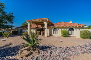 13108 N 76th St, Scottsdale, AZ 85260 - view of yard