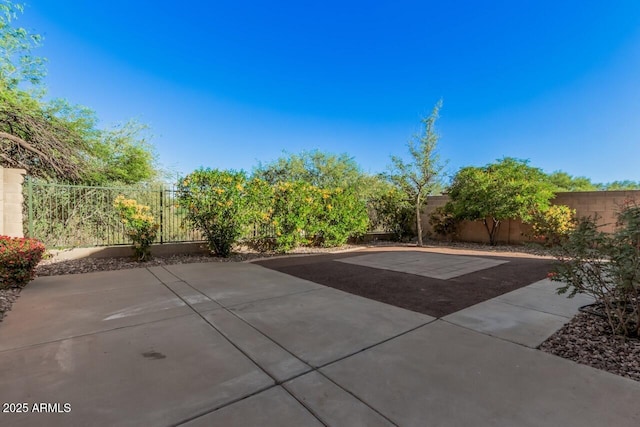 40713 N Courage Trl, Anthem, AZ 85086 - fenced backyard featuring a patio