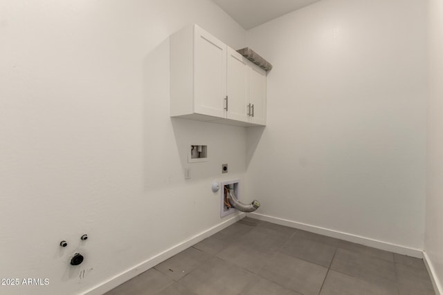 22568 E Rosa Rd, Queen Creek, AZ 85142 - laundry room with hookup for a gas dryer, hookup for an electric dryer, baseboards, and tile patterned flooring