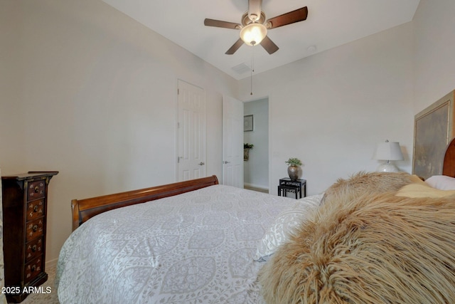 bedroom with ceiling fan