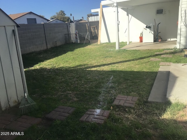 view of yard with a patio