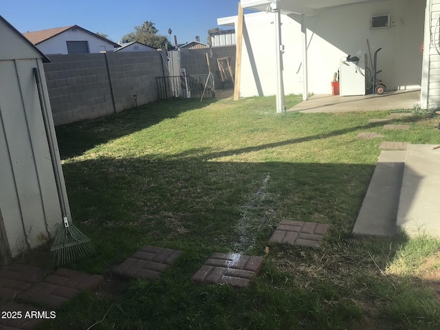 view of yard with a patio