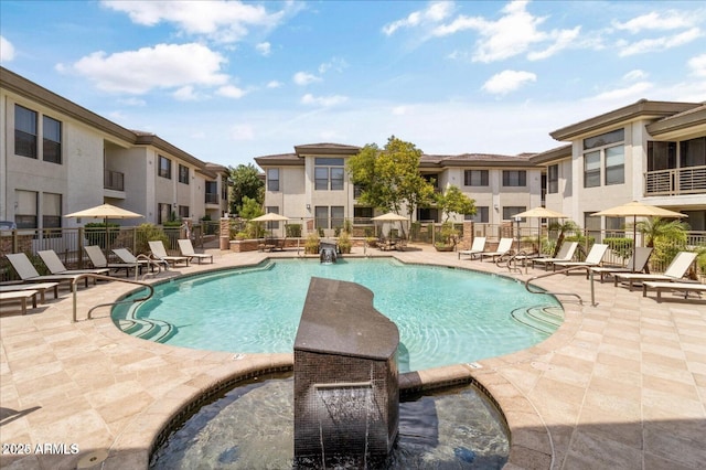 6900 E Princess Dr Unit 1176, Phoenix, AZ 85054 - community pool with a residential view and a patio area