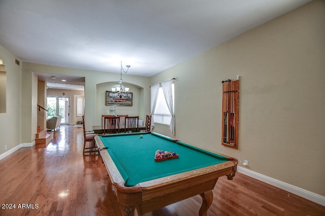 rec room featuring an inviting chandelier, pool table, and hardwood / wood-style floors