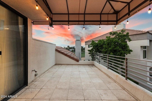 7222 E Gainey Ranch Rd Unit 241, Scottsdale, AZ 85258 - view of patio / terrace featuring a balcony
