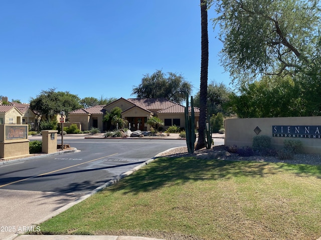 7575 E Indian Bend Rd Unit 1142, Scottsdale, AZ 85250 - view of asphalt street featuring curbs