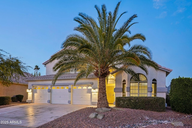 view of front of house featuring a garage