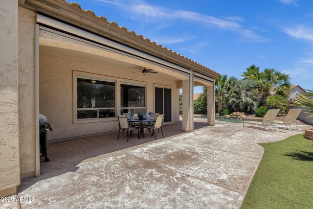 5342 S Citrus Ct, Gilbert, AZ 85298 - view of patio / terrace with ceiling fan, an outdoor pool, and outdoor dining area