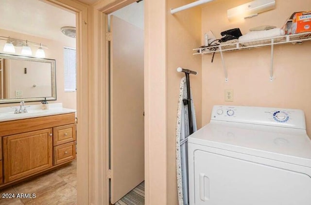 2868 Park Cir Unit 38, Pinetop, AZ 85935 - laundry room with washer / clothes dryer and sink
