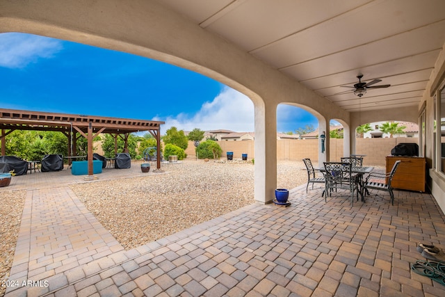 view of patio with ceiling fan