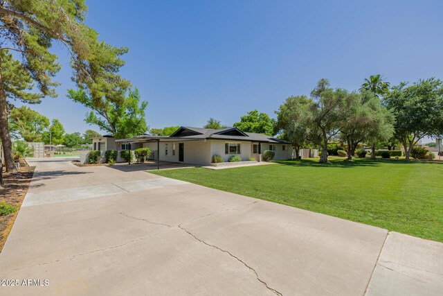 2350 E Melrose St, Gilbert, AZ 85297 - view of front of home featuring driveway
