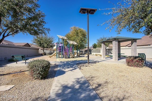 6109 S 30th Dr, Phoenix, AZ 85041 - view of community jungle gym