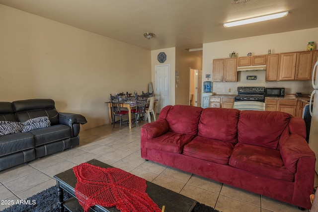 1831 E Pueblo Ave, Phoenix, AZ 85040 - living room with light tile patterned floors