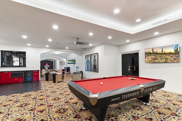 rec room featuring ceiling fan, billiards, and beverage cooler