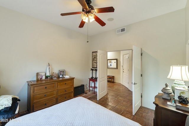 bedroom featuring ceiling fan