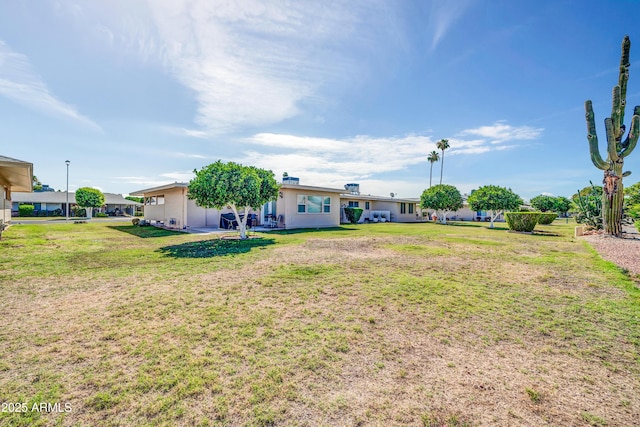 10873 W Clair Dr, Sun City, AZ 85351 - view of grassy yard