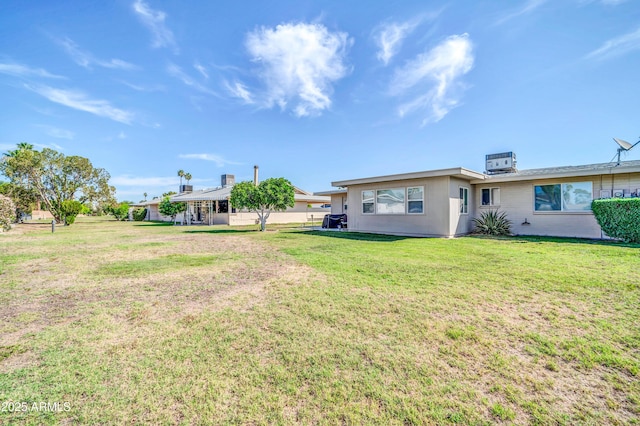 10873 W Clair Dr, Sun City, AZ 85351 - view of green lawn