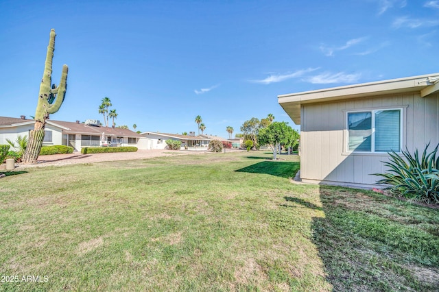 10873 W Clair Dr, Sun City, AZ 85351 - view of green lawn