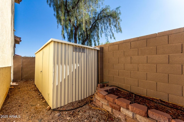 3235 S Bowman Rd, Apache Junction, AZ 85119 - view of fenced backyard