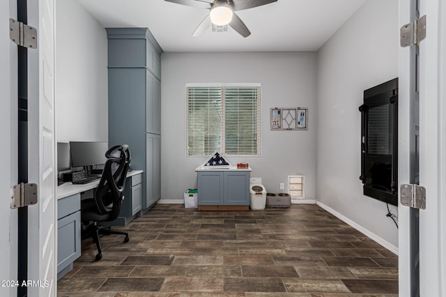 office area featuring ceiling fan