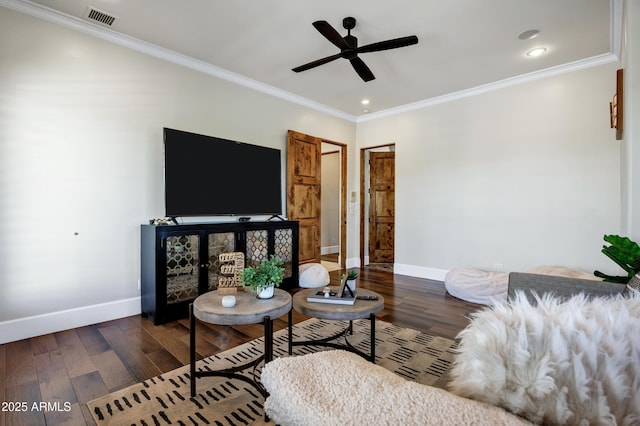 2527 E Beechnut Ct, Chandler, AZ 85249 - living room featuring baseboards, ornamental molding, hardwood / wood-style flooring, a ceiling fan, and recessed lighting