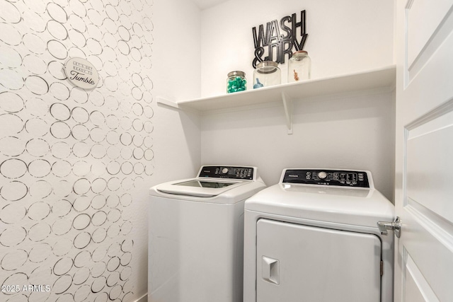 9624 E Thunderbolt Ave, Mesa, AZ 85212 - laundry area with independent washer and dryer