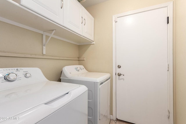 1379 E Butler Cir, Chandler, AZ 85225 - laundry area featuring washer and dryer and cabinet space