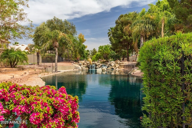 1379 E Butler Cir, Chandler, AZ 85225 - water view