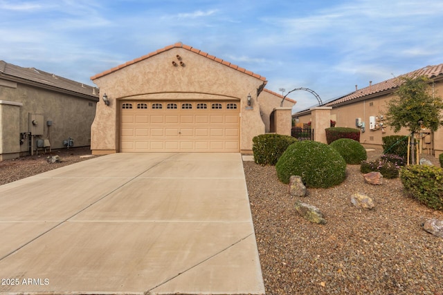 view of front of property featuring a garage