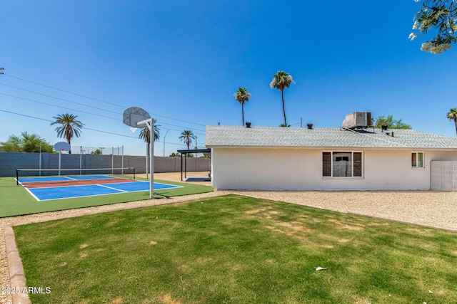 13805 N 31st Ave, Phoenix, AZ 85053 - view of yard featuring a tennis court