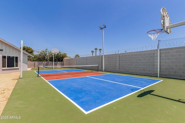 13805 N 31st Ave, Phoenix, AZ 85053 - view of tennis court featuring community basketball court