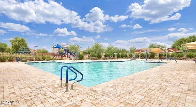 2597 E Hickory St, Gilbert, AZ 85298 - community pool with a patio