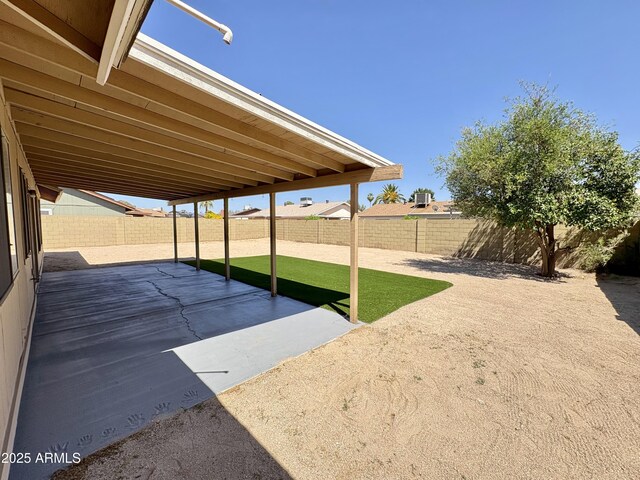 6419 W Monte Cristo Ave, Glendale, AZ 85306 - fenced backyard featuring a patio