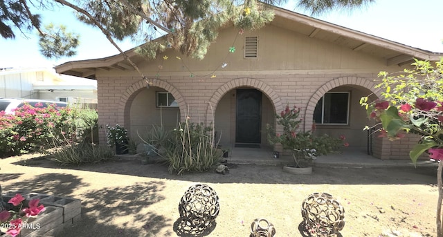 417 N 38th Ave, Phoenix, AZ 85009 - view of front of house with brick siding