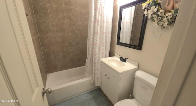 417 N 38th Ave, Phoenix, AZ 85009 - full bathroom featuring toilet, vanity, and shower / bathtub combination with curtain