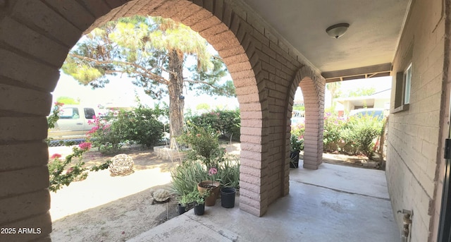 417 N 38th Ave, Phoenix, AZ 85009 - view of patio / terrace