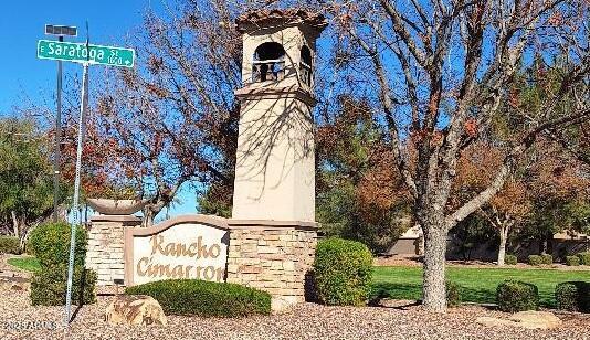 view of community / neighborhood sign