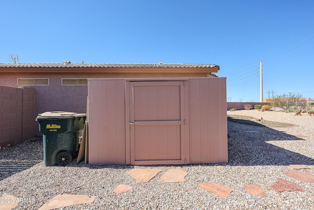 view of outbuilding