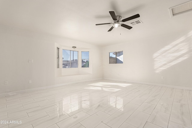 empty room with ceiling fan