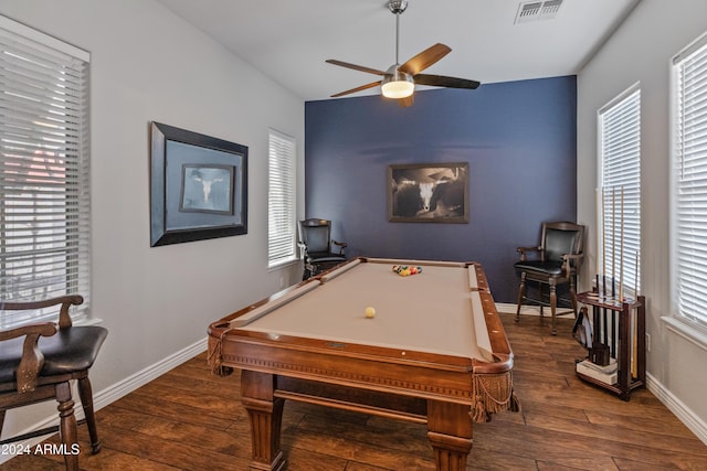 playroom with ceiling fan, dark hardwood / wood-style flooring, and billiards