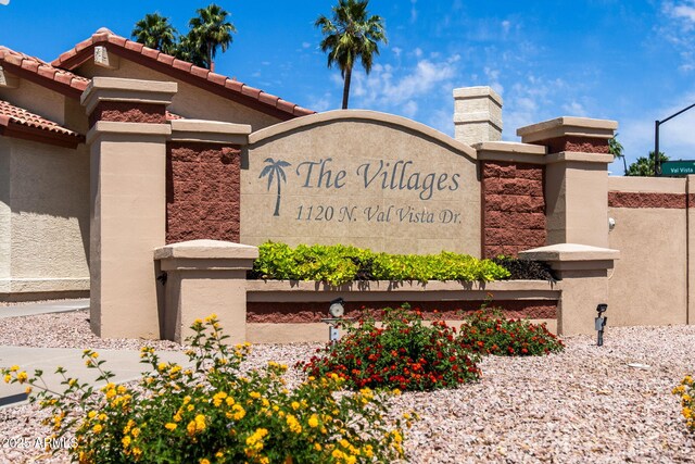 1120 N Val Vista Dr Unit 110, Gilbert, AZ 85234 - view of community sign