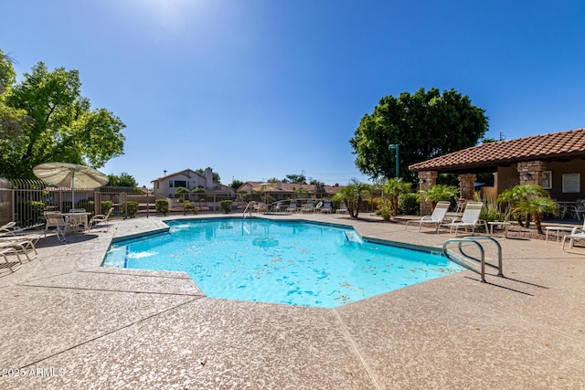 319 N Riata St, Gilbert, AZ 85234 - community pool with a patio