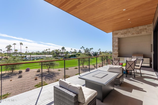6311 E Phoenician Blvd Unit 18, Scottsdale, AZ 85251 - view of patio featuring an outdoor hangout area and a balcony